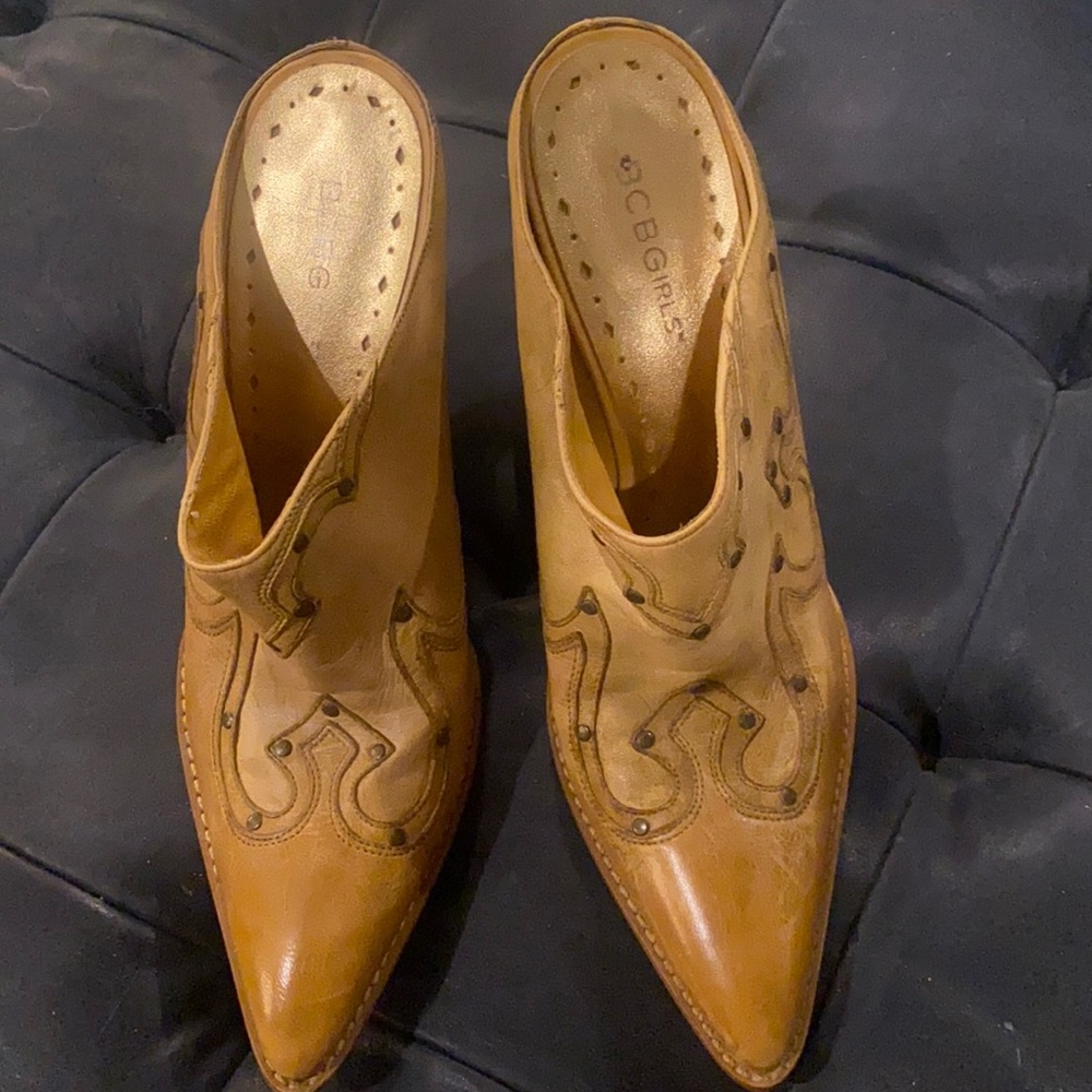 Bcbgmaxazria mules, 8.5 b